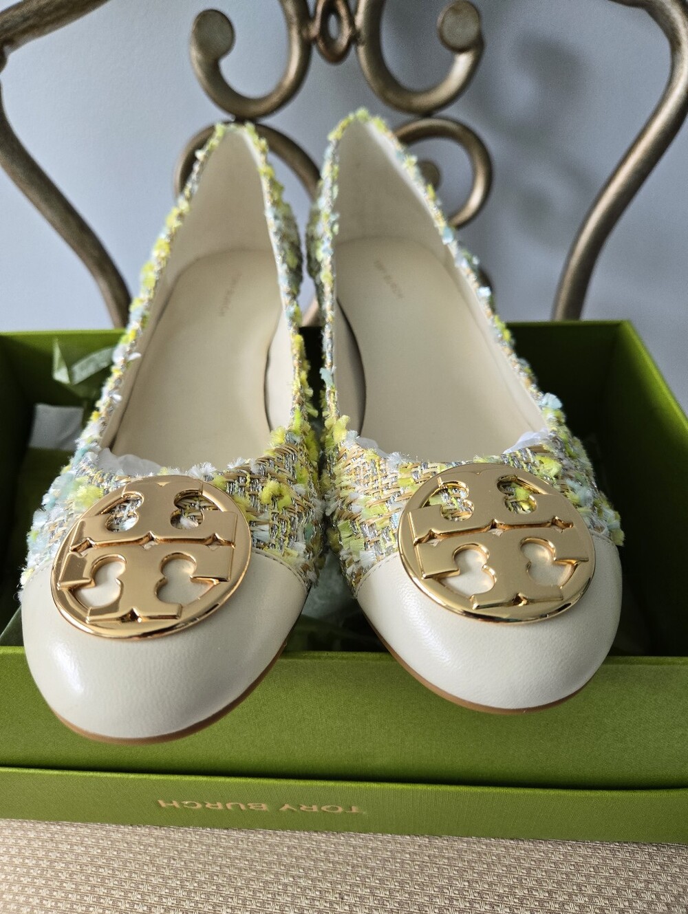 NWT Tory Burch Chelsea Cap-Toe Pumps Multi-Cream Color, Size 9